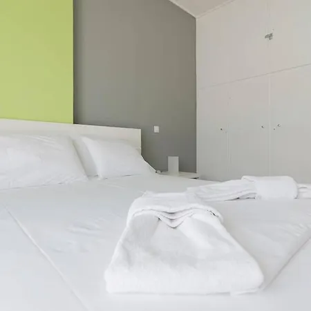 Sunlit 2br Oasis In Metaxourghio 3min From Metro