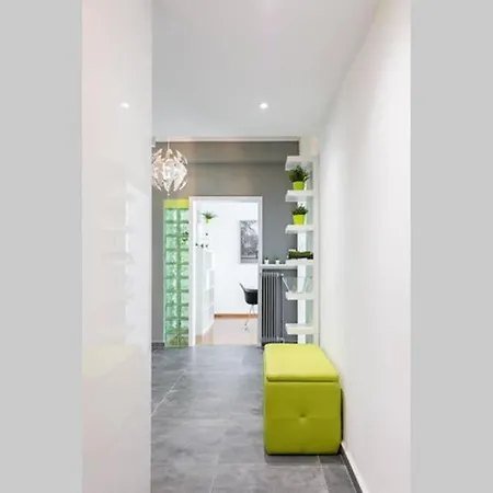 Sunlit 2br Oasis In Metaxourghio 3min From Metro Appartement Athènes